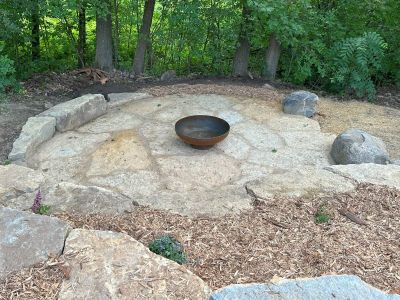 River Falls, WI - Mississippi Bluff Flagstone Patio