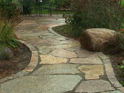 Kinnickinnic Twp. - Chilton Flagstone Pathway