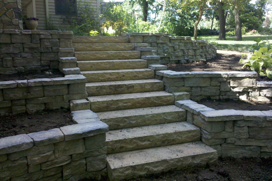 Retaining wall gallery